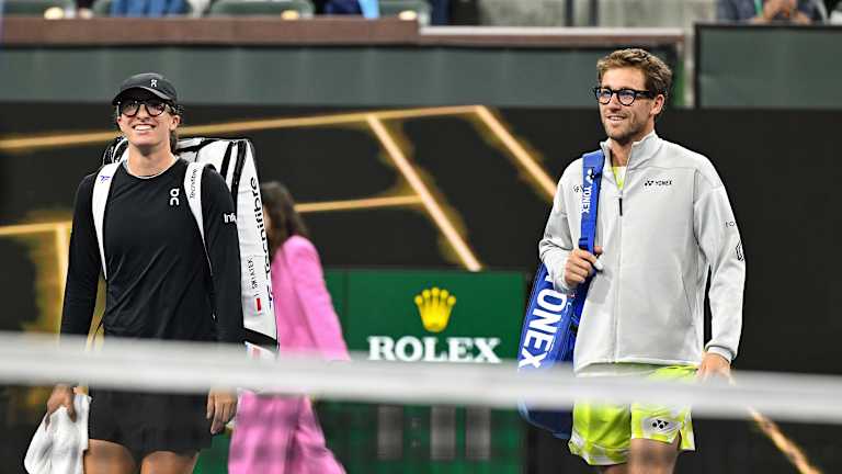 Sviatek i Ruud ušli su u odgovarajućim naočarima.