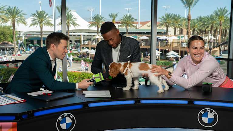 Svetski broj 1 bio je u jednom dobrom raspoloženju nakon pobede u četvrtom kolu, sa svojim novim partnerom u dublu u vuči.