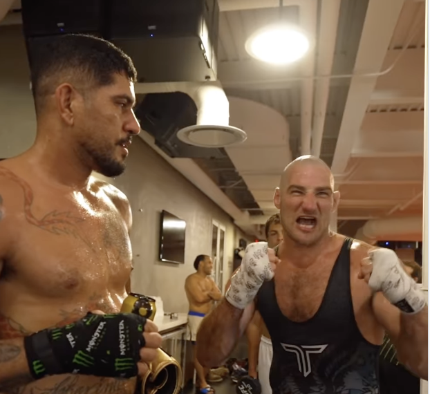 Pereira i Stricklandov sparing sesija