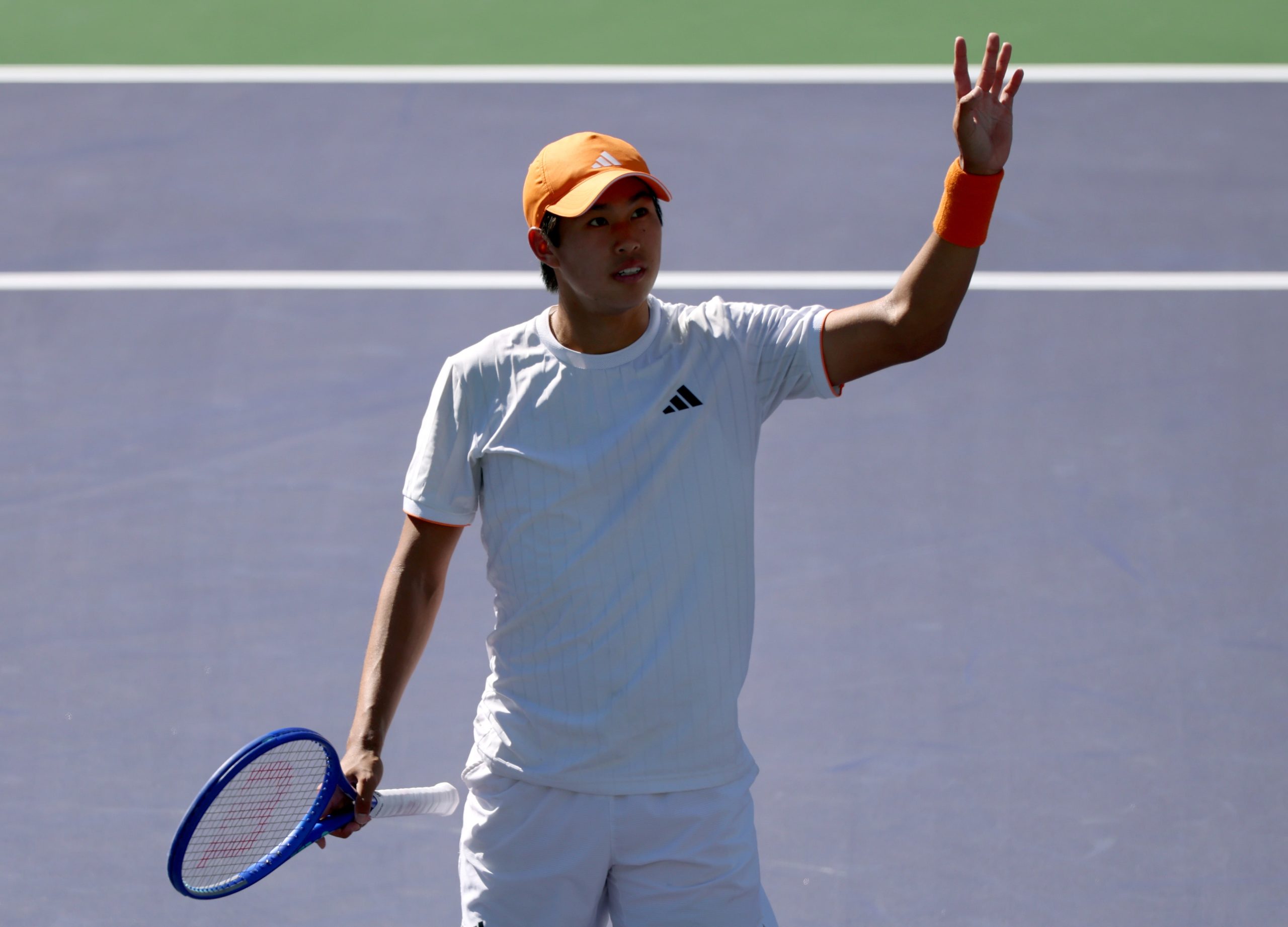 Učenik Tien se vratio na to da je bio klinac tokom Indijan Velsa uznemiren Ben Shelton