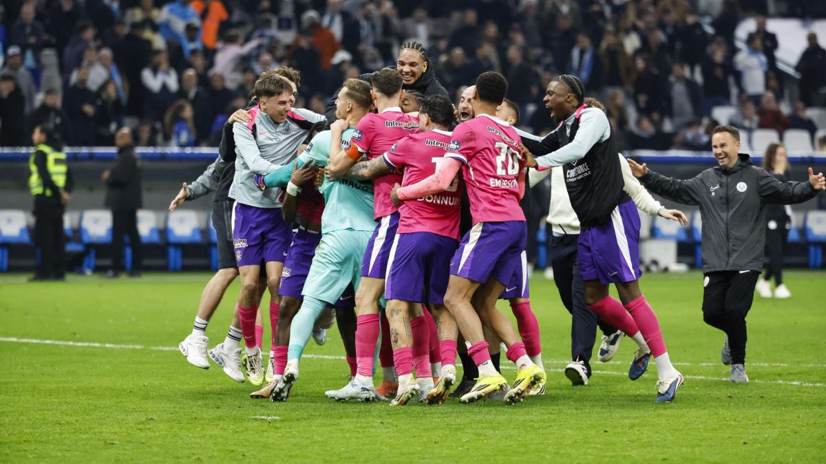 Video: Emersonn je izvanredan gol da isporuči Toulouse protiv Lorient