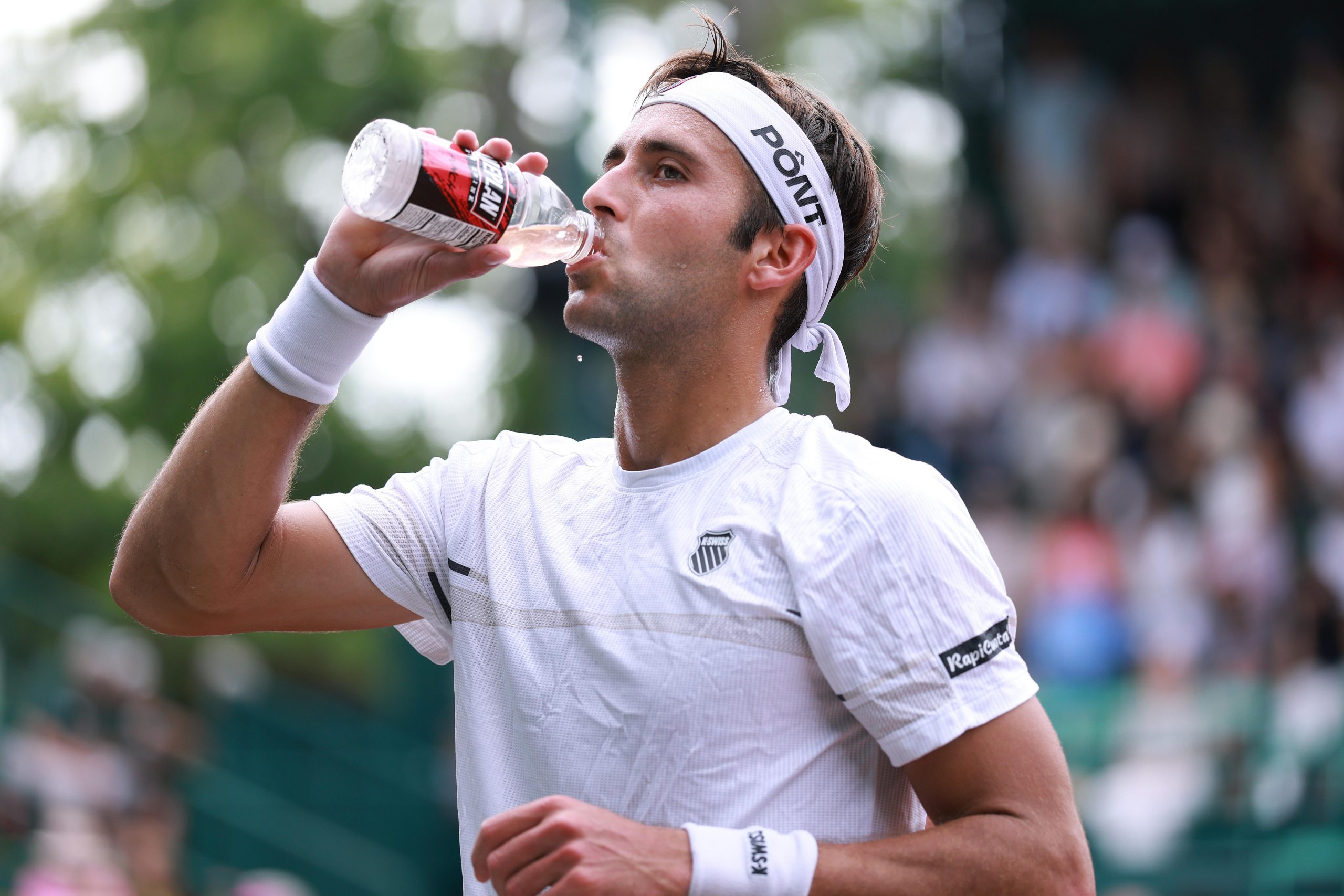 Imajte glinu, igraće: Tomas Martin Etcheverri prevazilazi neočekivani izazov u Hjustonu