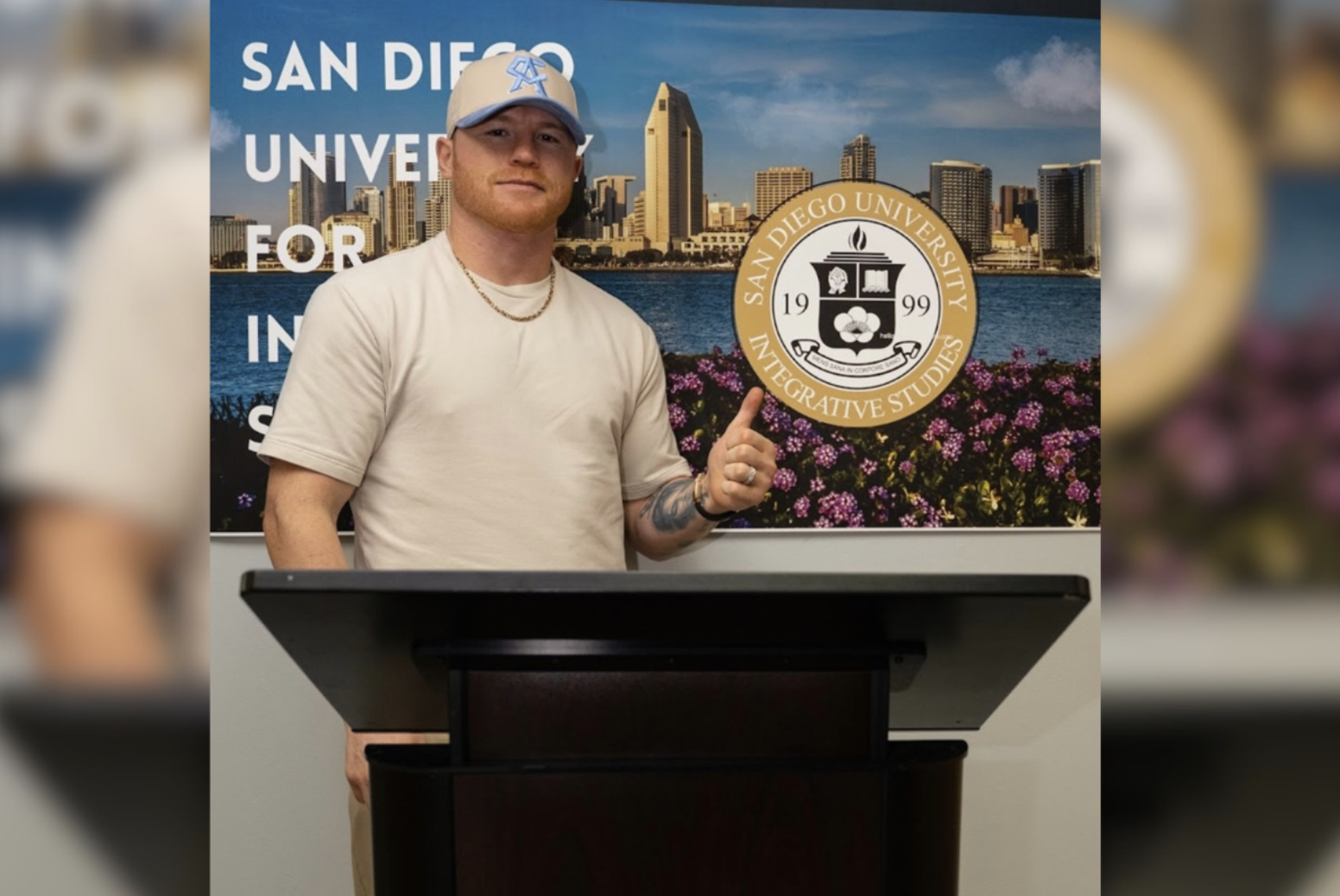 Canelo se vraća u školu