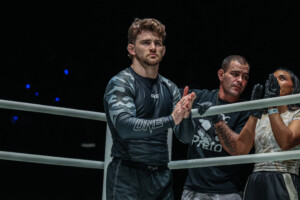 Dante Leon Kenta Ivamoto jedan borba noć 42 4