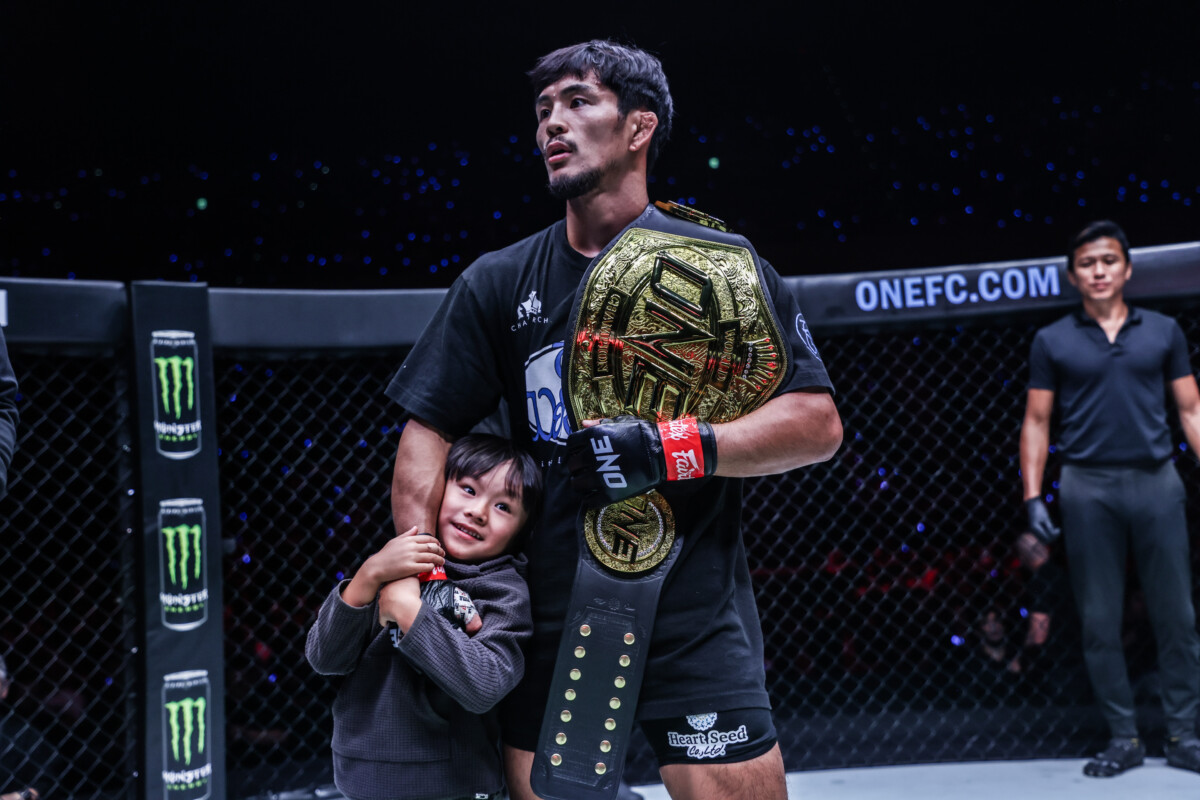 135 funti MMA zlato na liniji na "ONE Samurai 1" 29. aprila