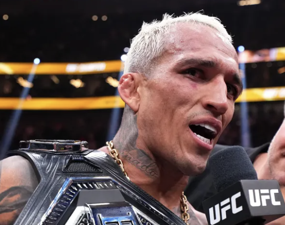 Čarls Oliveira odgovara na poziv Natea Diaza