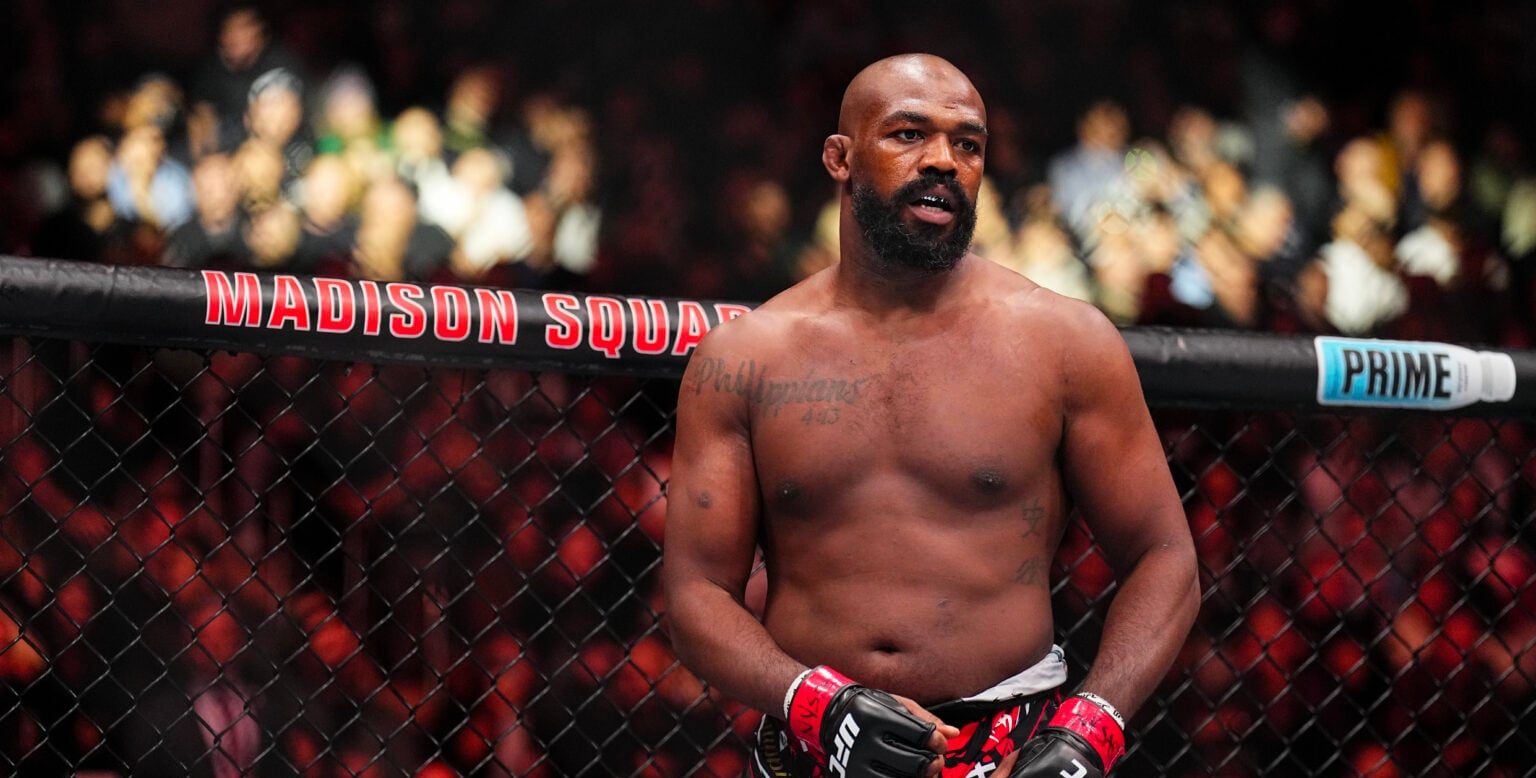 Džons navodi da je uradio....Opet