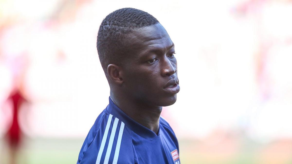 Jeziva poverenja bivšeg igrača OL Pape Cheikh Diop, prevaren od strane bliskog prijatelja
