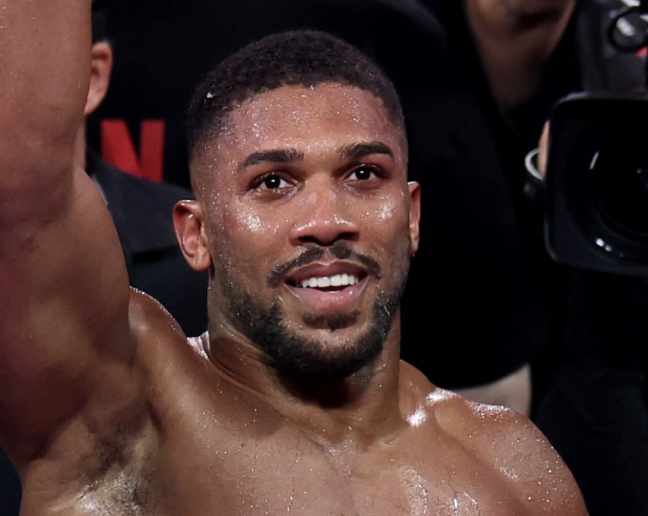 Joshua je datum povratka postavljen kao Furi planira privremeni meč