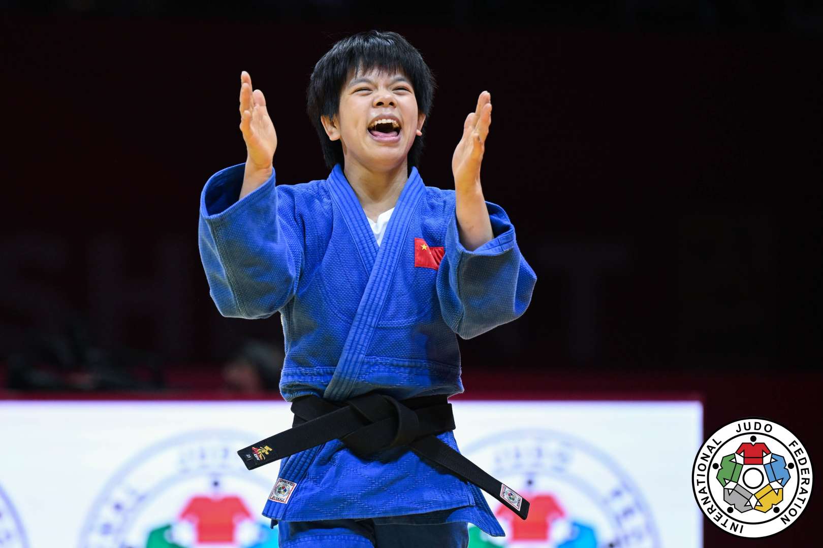 Ksinran Hui predvodi kineski laki preporod kao novi svetski broj jedan