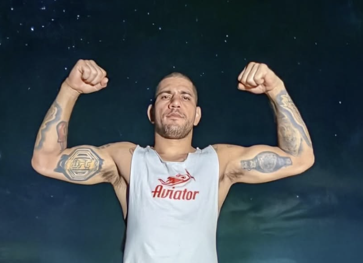 Najnoviji snimci treninga Aleksa Pereire