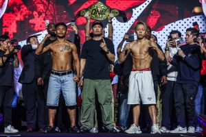 Rodtang Jitmuangnon and Takeru Segawa face off on stage ahead of their rematch at ONE SAMURAI 1