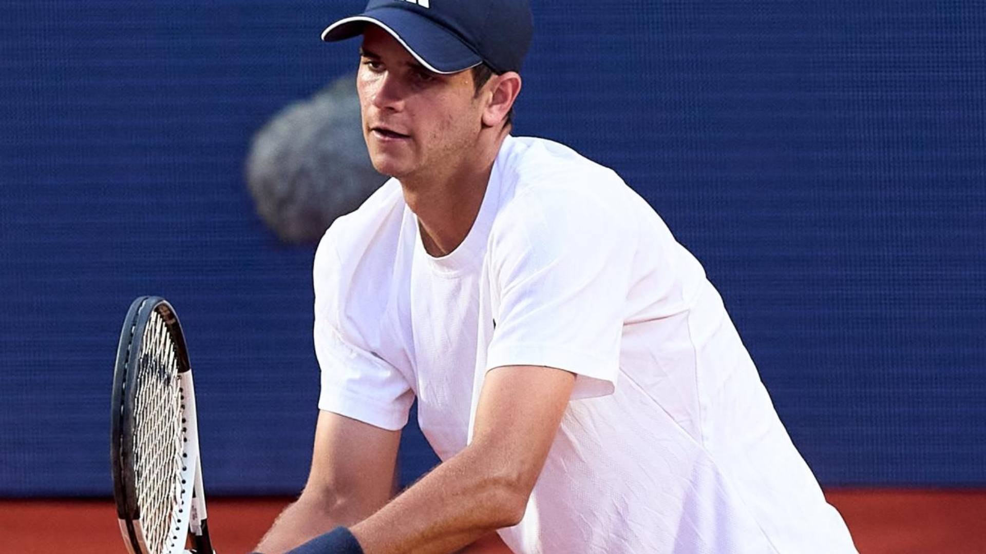 Rafael Jodar obezbedio mesto u četvrtfinalu Barselona Open u sredu nakon što je pobedio Camilo Ugo Carabelli. Igrač rođen u Madridu pogodio je 21 viner i zatvorio meč u dva seta sa 6-3 i 6-3.