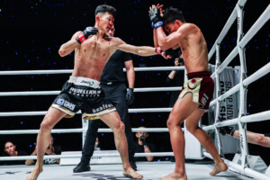Šimon Jošinari Johan Gazali ONE SAMURAI 1 5