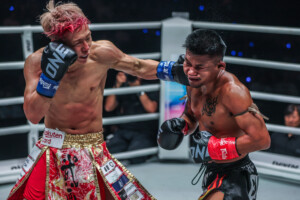 Takeru Segava Rodtang Jitmuangnon ONE SAMURAI 1 17