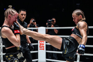 Martina Dominczak Johana Persson ONE Fight Night 43 3
