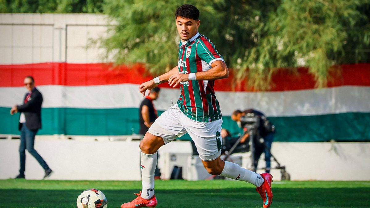 Ren i Nica gledaju u Iyadh Riahi