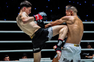 Rahim Borz Tcherchaiko pobedio Zhang Chinese Tiger Jinhu jednoglasnom odlukom na The Inner Circle3