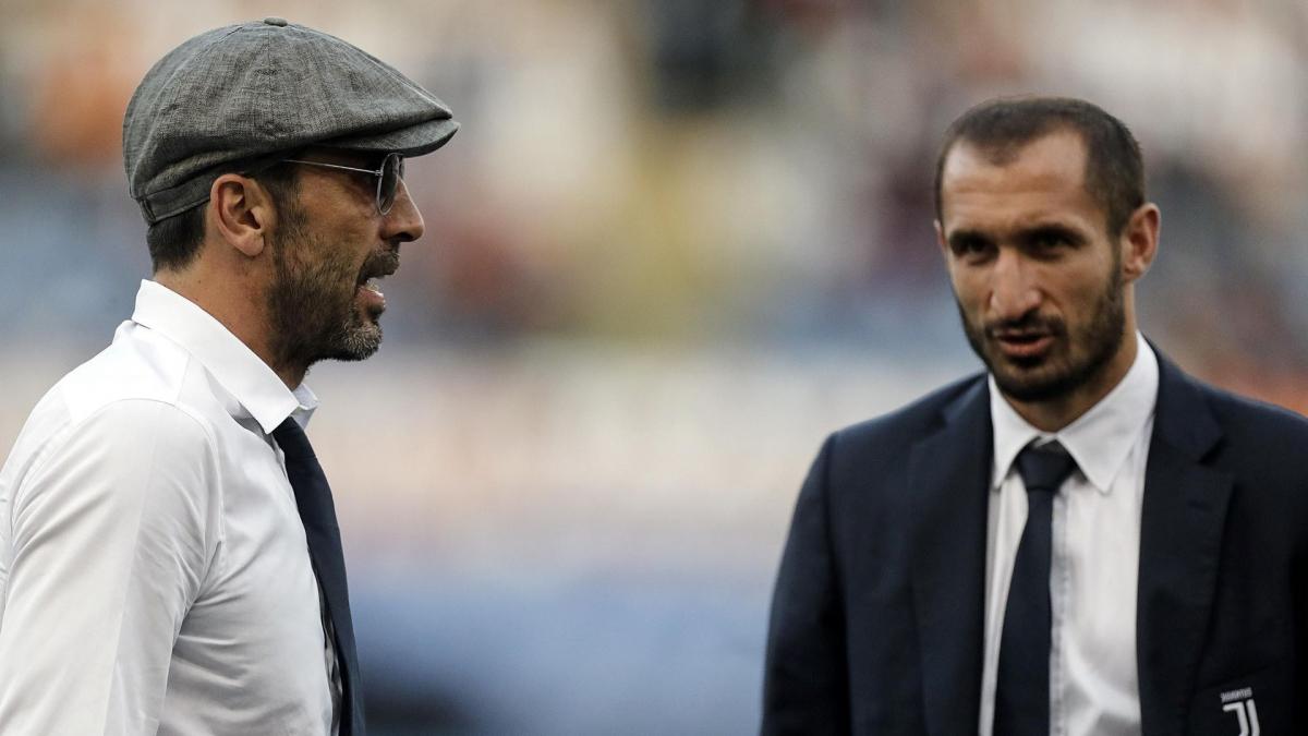 Juventus: Đorđo Hilini upozorava Vlahovića