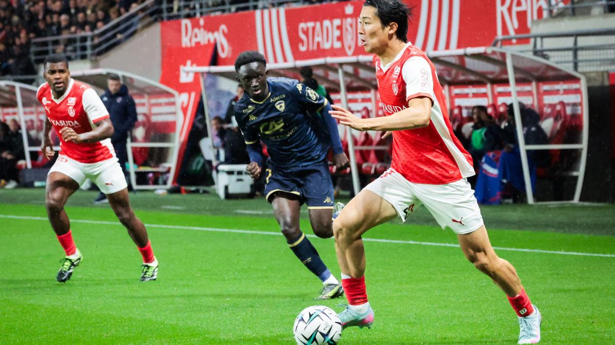 Keito Nakamura et Yeremay Hernández sur la short-list de Hull City