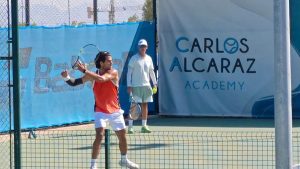 Carlos Alcaraz regresa a los entrenos con la mirada puesta en la Laver Cup