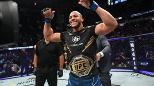 Dana White Provides Update On UFC Heavyweight Title Picture