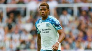 Jeanuël Belocian rebondit au Racing de Santander