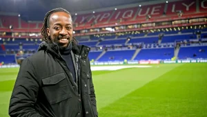 Sidney Govou peste contre le racisme à l’OL et en Ligue 1